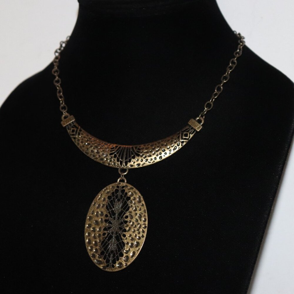 🌰✨📿 Bronze Statement Drop Necklace · 16–19" Adjustable · Earthy Drama